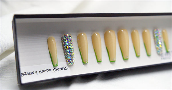 GRANNY SMITH SHINES SWITCHEM PRESS ON NAILS