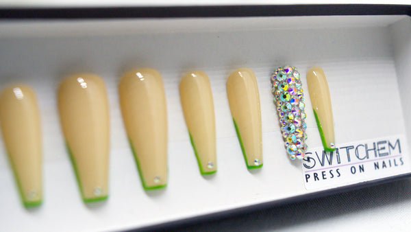 GRANNY SMITH SHINES SWITCHEM PRESS ON NAILS